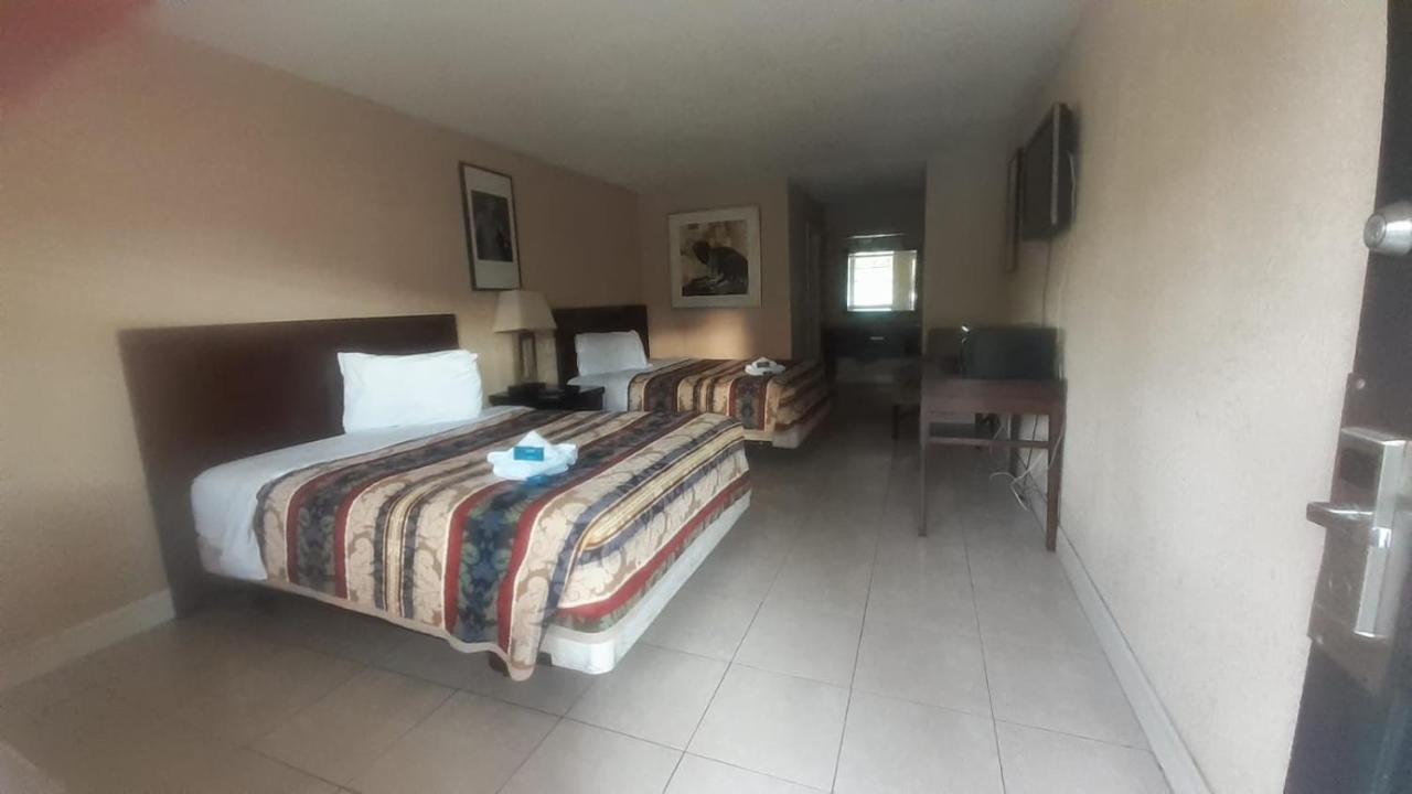 Apm Inn & Suites - ג'קסונוויל מראה חיצוני תמונה